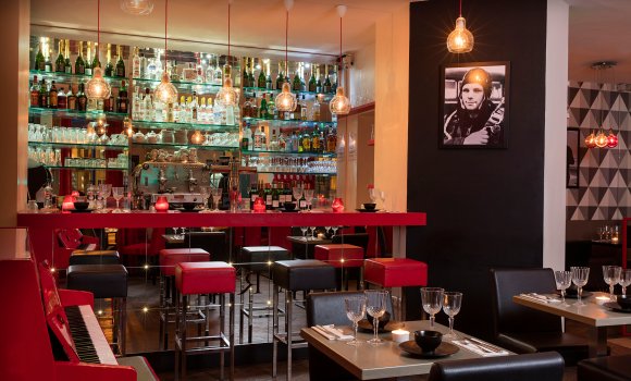 Restaurant Russe  Paris Ikra | Un bistrot Franco Russe avec une ambiance musicale