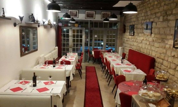 Restaurant Mezze de Beyrouth - Pierres de taille et poutres