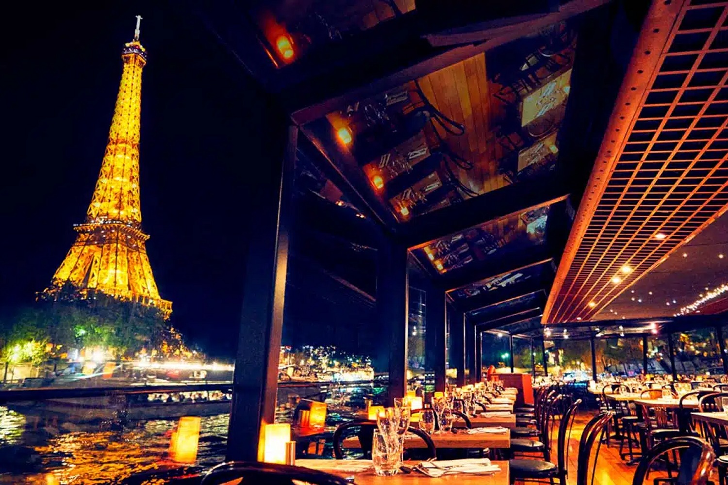 Restaurant Paris Seine  Paris