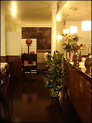 Photo restaurant paris Oh ! Chapeau - La d�coration est simple...