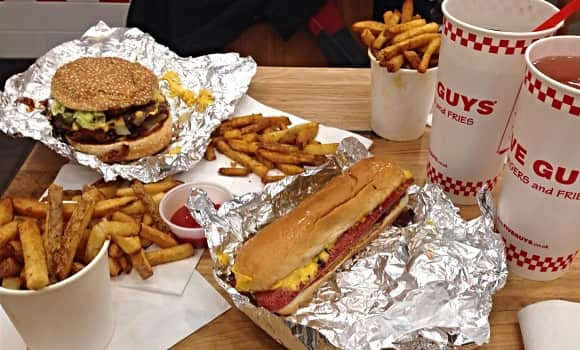 Restaurant Amricain Five Guys Champs-Elyses  Paris - Photo 3