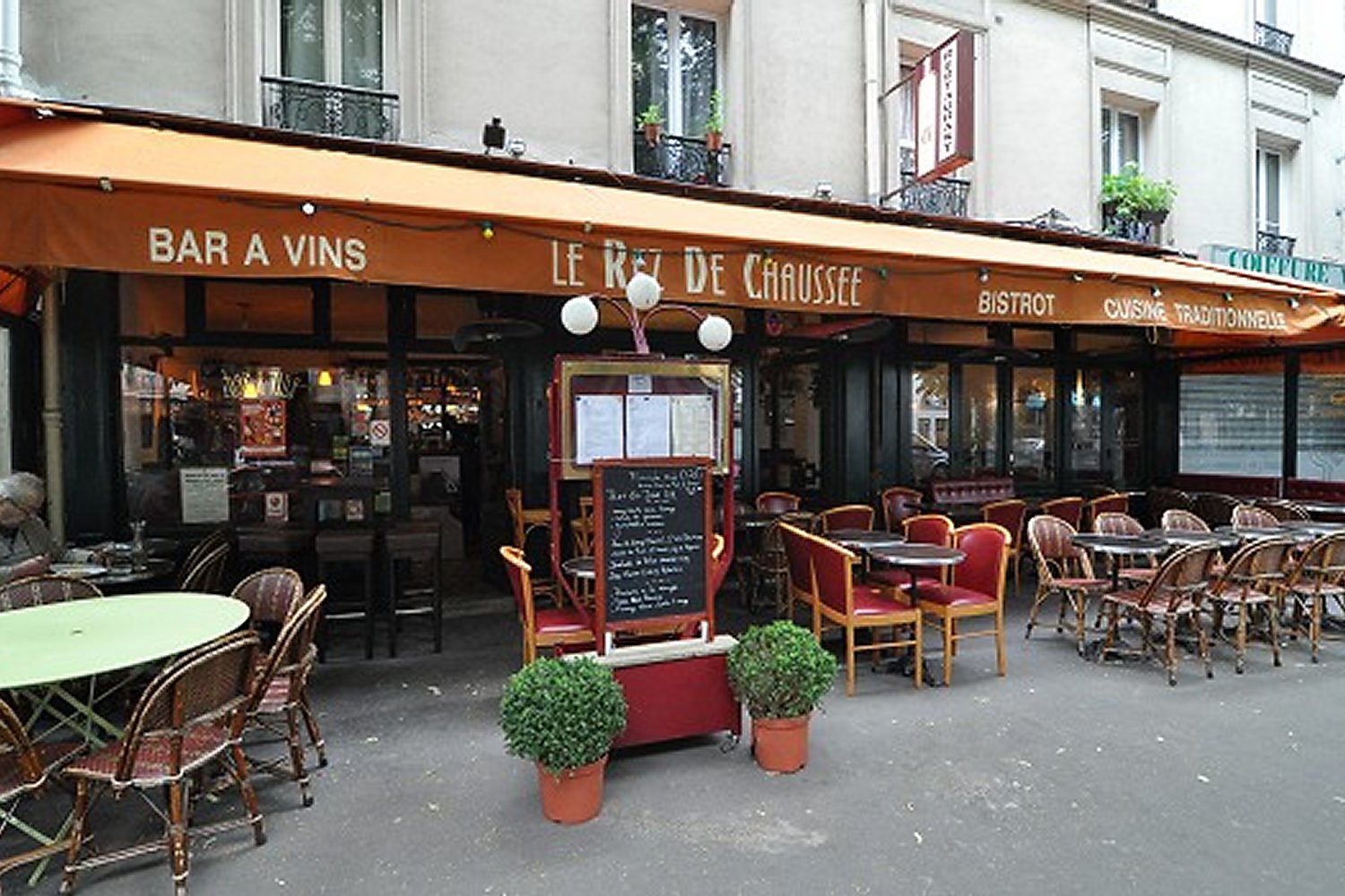 Restaurant Franais Le Rez de Chausse 20me  Paris - Photo 2
